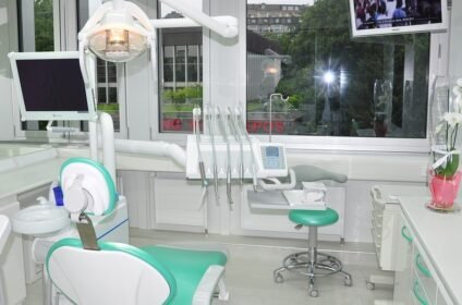 CMD + I Centre de Médecine Dentaire et d'Implantologie, Dr Rossier