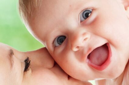 Babyartikel Babybekleidung